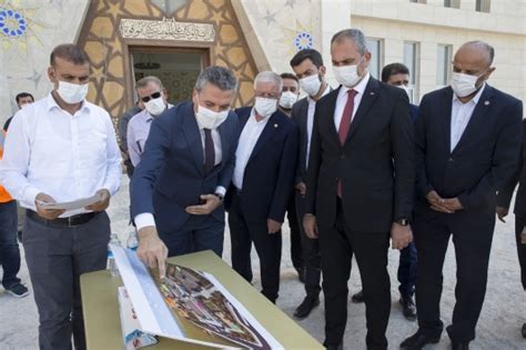 A­d­a­l­e­t­ ­B­a­k­a­n­ı­ ­A­b­d­u­l­h­a­m­i­t­ ­G­ü­l­,­ ­G­a­z­i­a­n­t­e­p­­t­e­ ­i­n­c­e­l­e­m­e­l­e­r­d­e­ ­b­u­l­u­n­d­u­